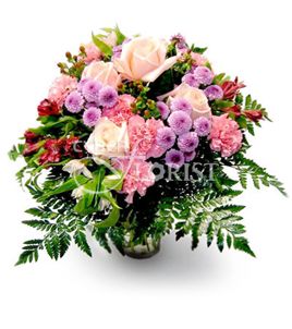 Вероника. В этом нежном букете розово-сиреневой гаммы сочетаются розы, гвоздики, альстромерии и хризантемы.